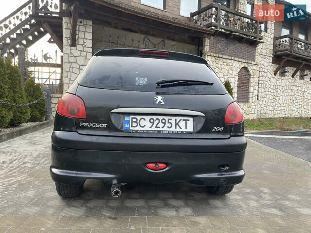 Чорний Пежо 206, об'ємом двигуна 1.36 л та пробігом 225 тис. км за 2600 $, фото 19 на Automoto.ua