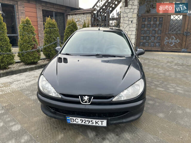 Чорний Пежо 206, об'ємом двигуна 1.36 л та пробігом 225 тис. км за 2600 $, фото 14 на Automoto.ua