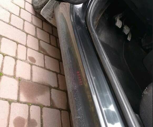 Чорний Пежо 206, об'ємом двигуна 1.4 л та пробігом 150 тис. км за 3000 $, фото 11 на Automoto.ua