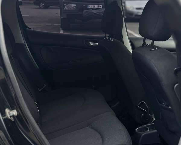 Чорний Пежо 206, об'ємом двигуна 1.4 л та пробігом 207 тис. км за 5900 $, фото 9 на Automoto.ua