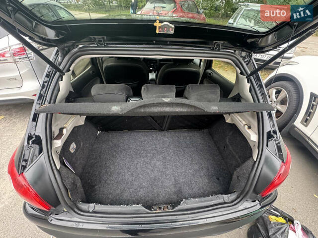 Чорний Пежо 206, об'ємом двигуна 1.4 л та пробігом 127 тис. км за 4000 $, фото 16 на Automoto.ua