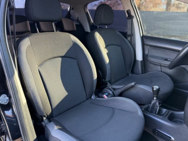 Черный Пежо 206, объемом двигателя 1.4 л и пробегом 152 тыс. км за 4500 $, фото 20 на Automoto.ua