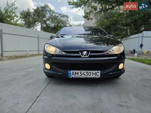 Чорний Пежо 206, об'ємом двигуна 1.59 л та пробігом 78 тис. км за 4400 $, фото 3 на Automoto.ua