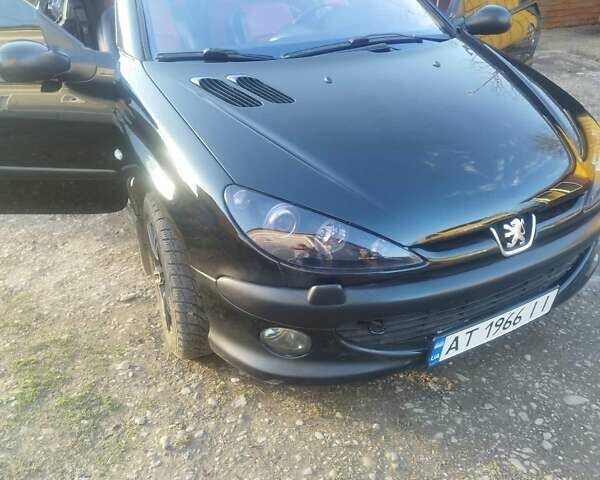Чорний Пежо 206, об'ємом двигуна 1.59 л та пробігом 37 тис. км за 3500 $, фото 1 на Automoto.ua