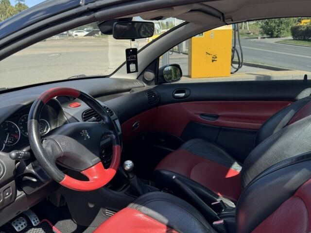 Черный Пежо 206, объемом двигателя 1.6 л и пробегом 175 тыс. км за 4700 $, фото 3 на Automoto.ua