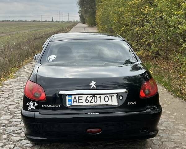 Пежо 206 2008 в Никополе на Automoto.ua Черный Пежо 206, объемом двигателя 1.36 л и пробегом 139 тыс. км за 4300 $, фото 5 на Automoto.ua
