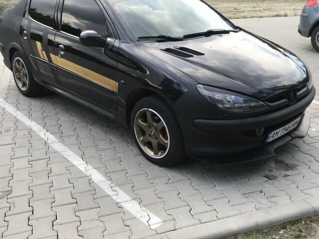 Чорний Пежо 206, об'ємом двигуна 0.14 л та пробігом 1 тис. км за 2400 $, фото 1 на Automoto.ua