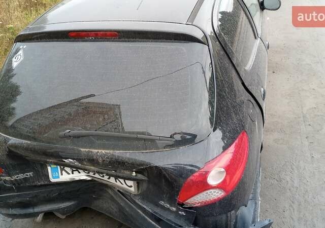 Чорний Пежо 206, об'ємом двигуна 1.36 л та пробігом 153 тис. км за 2500 $, фото 3 на Automoto.ua
