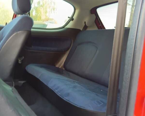 Червоний Пежо 206, об'ємом двигуна 1.1 л та пробігом 180 тис. км за 2200 $, фото 1 на Automoto.ua