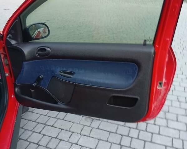 Червоний Пежо 206, об'ємом двигуна 1.1 л та пробігом 180 тис. км за 2200 $, фото 2 на Automoto.ua