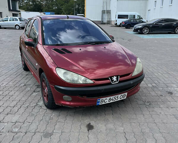 Красный Пежо 206, объемом двигателя 1.4 л и пробегом 180 тыс. км за 3350 $, фото 5 на Automoto.ua