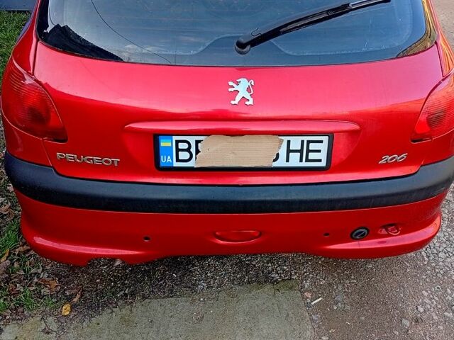 Червоний Пежо 206, об'ємом двигуна 1.4 л та пробігом 167 тис. км за 3300 $, фото 3 на Automoto.ua