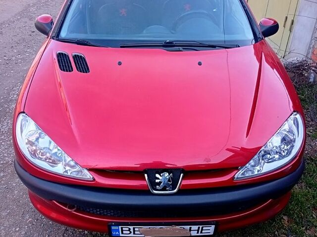 Червоний Пежо 206, об'ємом двигуна 1.4 л та пробігом 167 тис. км за 3300 $, фото 5 на Automoto.ua