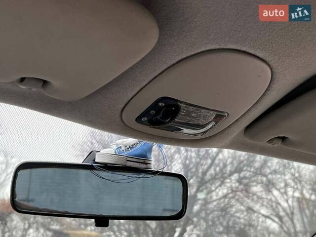 Красный Пежо 206, объемом двигателя 1.36 л и пробегом 232 тыс. км за 2990 $, фото 18 на Automoto.ua