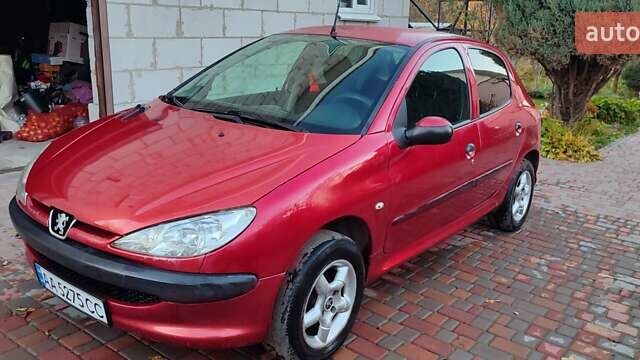 Червоний Пежо 206, об'ємом двигуна 1.4 л та пробігом 204 тис. км за 2850 $, фото 1 на Automoto.ua