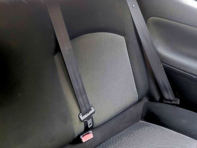 Червоний Пежо 206, об'ємом двигуна 1.4 л та пробігом 211 тис. км за 3000 $, фото 10 на Automoto.ua