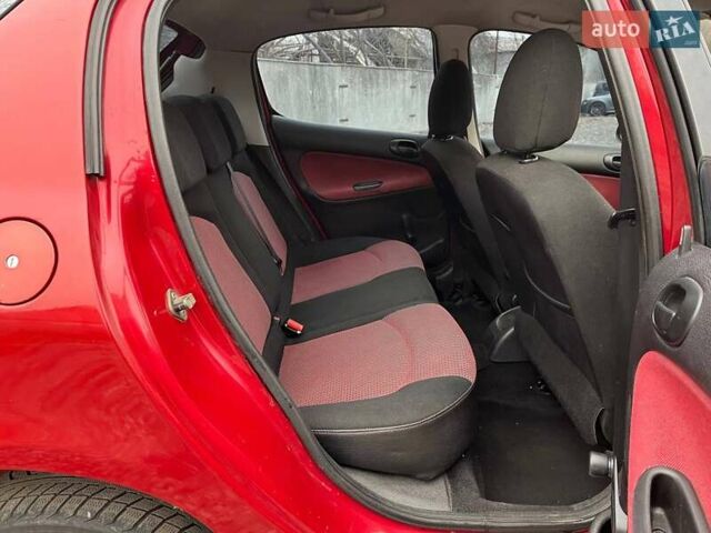 Красный Пежо 206, объемом двигателя 1.36 л и пробегом 232 тыс. км за 2990 $, фото 9 на Automoto.ua