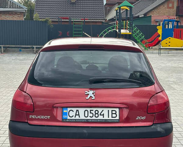 Червоний Пежо 206, об'ємом двигуна 1.59 л та пробігом 195 тис. км за 3800 $, фото 6 на Automoto.ua
