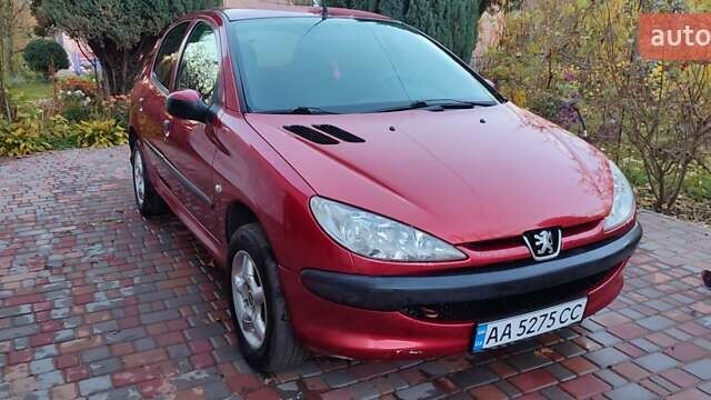 Червоний Пежо 206, об'ємом двигуна 1.4 л та пробігом 204 тис. км за 2850 $, фото 2 на Automoto.ua