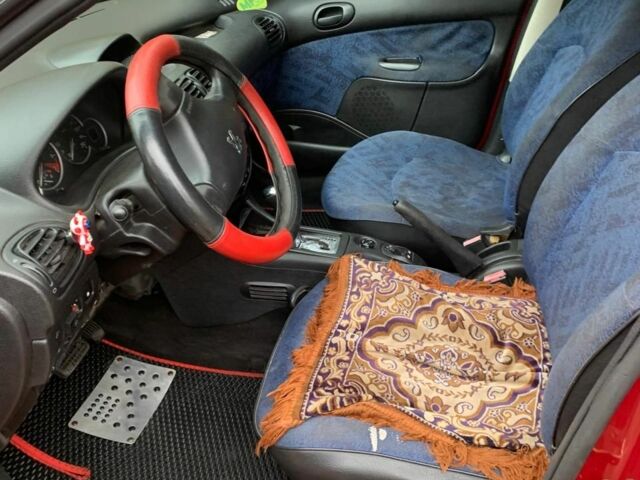 Червоний Пежо 206, об'ємом двигуна 1.6 л та пробігом 218 тис. км за 3500 $, фото 7 на Automoto.ua