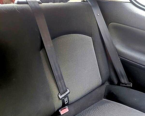 Красный Пежо 206, объемом двигателя 1.4 л и пробегом 211 тыс. км за 3000 $, фото 9 на Automoto.ua