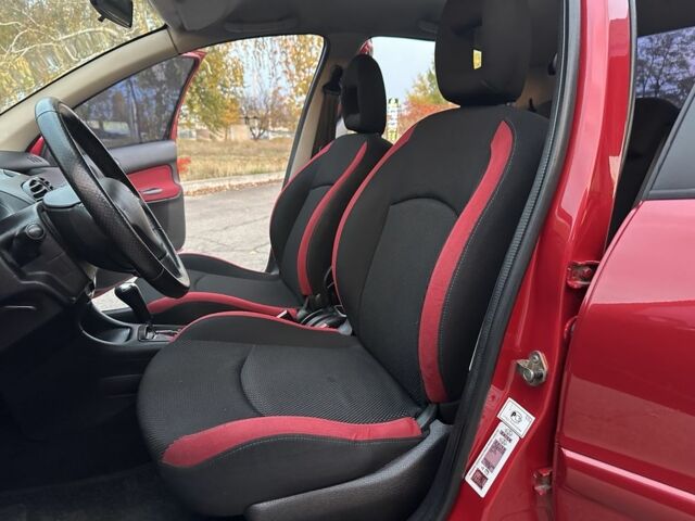 Красный Пежо 206, объемом двигателя 1.4 л и пробегом 119 тыс. км за 4500 $, фото 7 на Automoto.ua