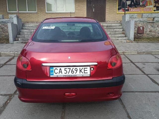 Червоний Пежо 206, об'ємом двигуна 1.4 л та пробігом 213 тис. км за 3000 $, фото 1 на Automoto.ua