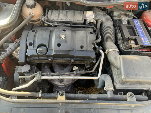 Червоний Пежо 206, об'ємом двигуна 1.59 л та пробігом 188 тис. км за 4500 $, фото 12 на Automoto.ua