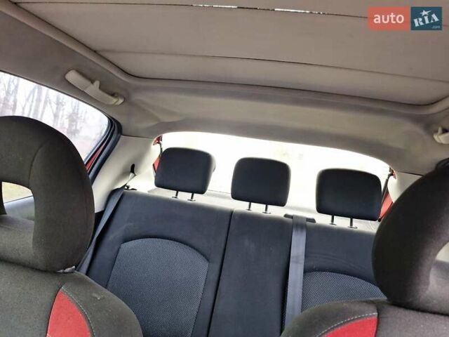 Красный Пежо 206, объемом двигателя 1.36 л и пробегом 226 тыс. км за 3799 $, фото 40 на Automoto.ua