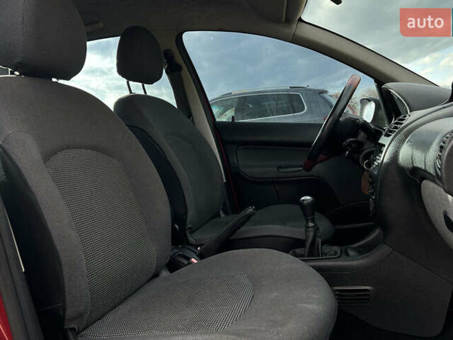 Червоний Пежо 206, об'ємом двигуна 1.4 л та пробігом 139 тис. км за 3999 $, фото 15 на Automoto.ua