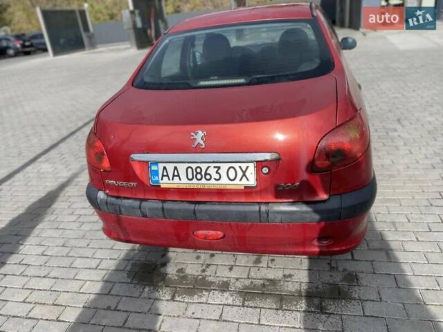 Червоний Пежо 206, об'ємом двигуна 1.4 л та пробігом 170 тис. км за 2800 $, фото 3 на Automoto.ua