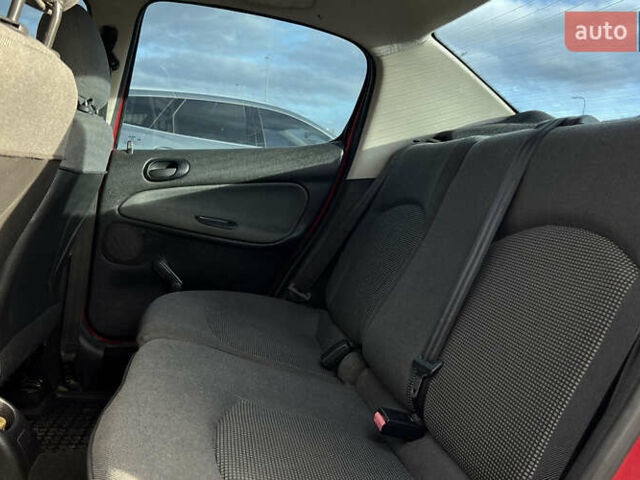 Красный Пежо 206, объемом двигателя 1.4 л и пробегом 139 тыс. км за 3999 $, фото 14 на Automoto.ua