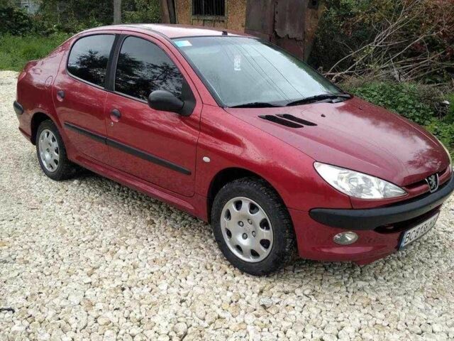 Пежо 206 2008 в Трускавце на Automoto.ua Красный Пежо 206, объемом двигателя 1.4 л и пробегом 260 тыс. км за 2950 $, фото 2 на Automoto.ua