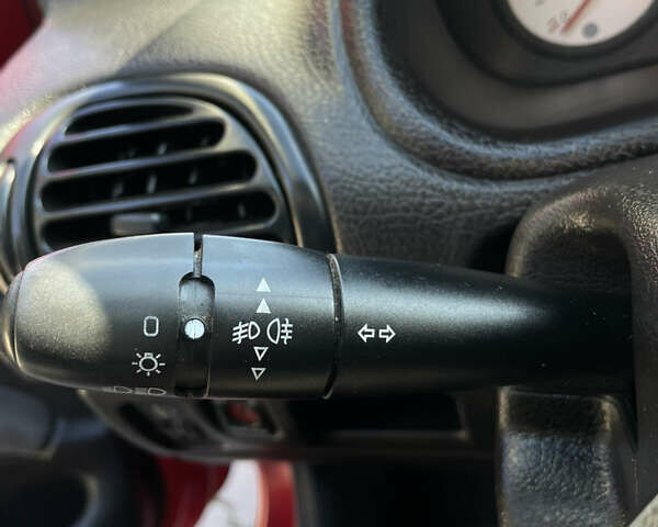 Пежо 206 2008 в Одессе на Automoto.ua Красный Пежо 206, объемом двигателя 1.36 л и пробегом 280 тыс. км за 3500 $, фото 13 на Automoto.ua