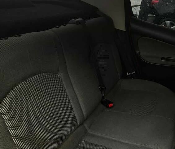 Красный Пежо 206, объемом двигателя 1.4 л и пробегом 133 тыс. км за 3500 $, фото 13 на Automoto.ua