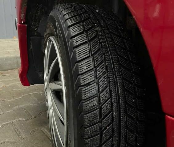 Красный Пежо 206, объемом двигателя 1.4 л и пробегом 133 тыс. км за 3500 $, фото 6 на Automoto.ua