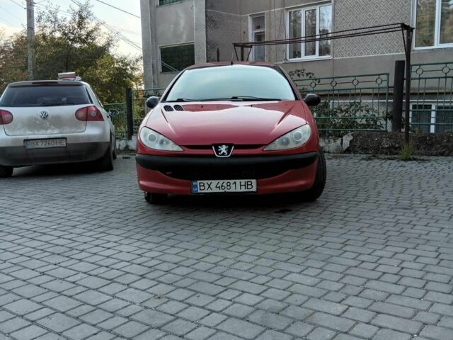 Червоний Пежо 206, об'ємом двигуна 1.1 л та пробігом 180 тис. км за 2200 $, фото 3 на Automoto.ua