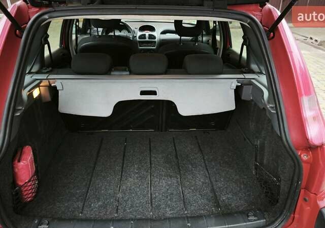 Червоний Пежо 206, об'ємом двигуна 1.4 л та пробігом 286 тис. км за 4250 $, фото 29 на Automoto.ua