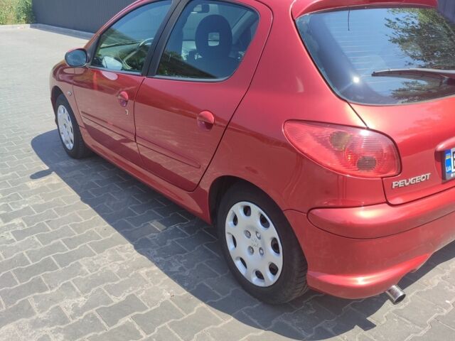 Червоний Пежо 206, об'ємом двигуна 0 л та пробігом 127 тис. км за 3300 $, фото 4 на Automoto.ua