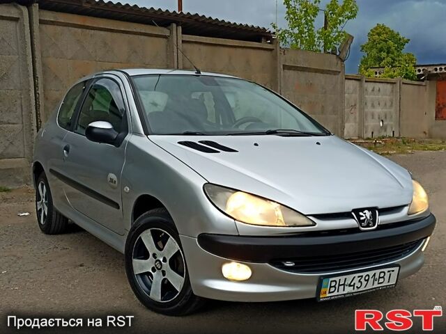 Пежо 206, объемом двигателя 1.4 л и пробегом 187 тыс. км за 3200 $, фото 7 на Automoto.ua
