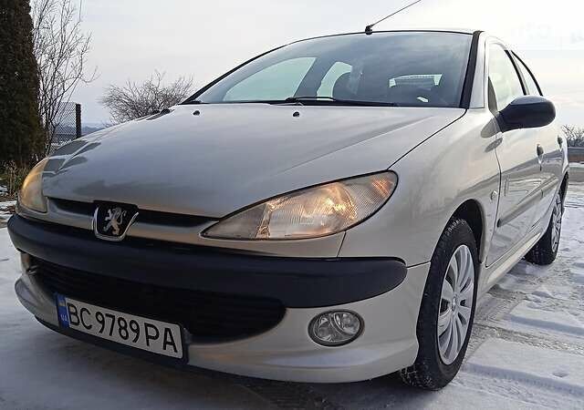 Пежо 206, об'ємом двигуна 1.4 л та пробігом 92 тис. км за 3500 $, фото 6 на Automoto.ua