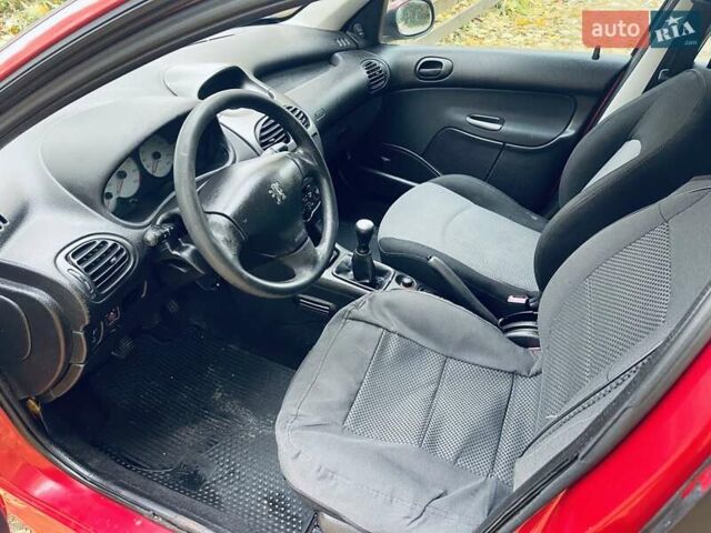 Пежо 206, об'ємом двигуна 0 л та пробігом 190 тис. км за 2100 $, фото 16 на Automoto.ua
