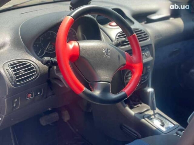 Пежо 206, объемом двигателя 1.6 л и пробегом 108 тыс. км за 4499 $, фото 15 на Automoto.ua