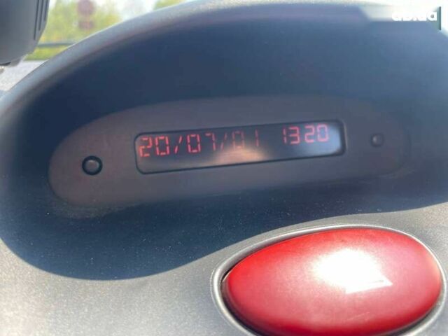 Пежо 206, объемом двигателя 1.6 л и пробегом 108 тыс. км за 4499 $, фото 18 на Automoto.ua