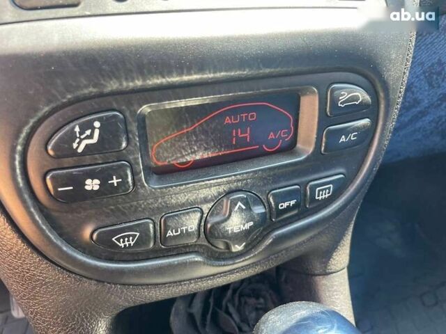 Пежо 206, объемом двигателя 1.6 л и пробегом 108 тыс. км за 4499 $, фото 19 на Automoto.ua