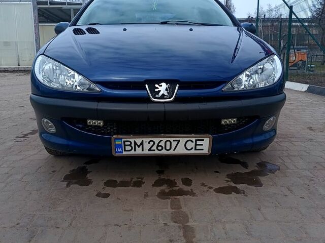 Пежо 206, объемом двигателя 1.4 л и пробегом 143 тыс. км за 4400 $, фото 1 на Automoto.ua