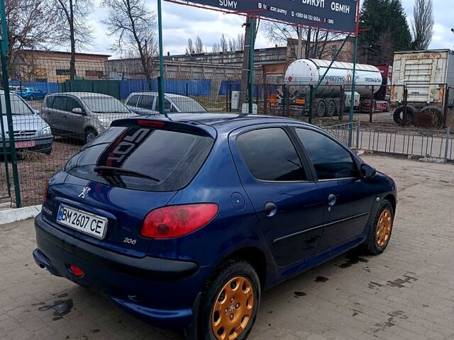 Пежо 206, объемом двигателя 1.4 л и пробегом 143 тыс. км за 4400 $, фото 4 на Automoto.ua