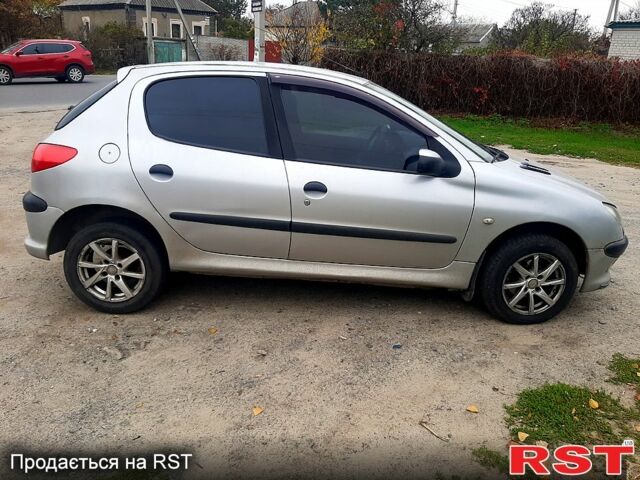 Пежо 206, объемом двигателя 1.4 л и пробегом 340 тыс. км за 2900 $, фото 4 на Automoto.ua