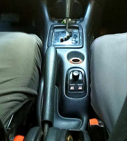 Пежо 206, объемом двигателя 1.6 л и пробегом 144 тыс. км за 4400 $, фото 7 на Automoto.ua