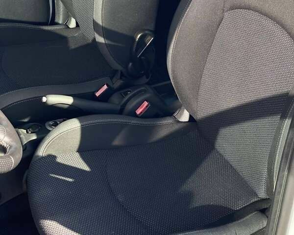 Пежо 206, объемом двигателя 1.4 л и пробегом 206 тыс. км за 3990 $, фото 22 на Automoto.ua